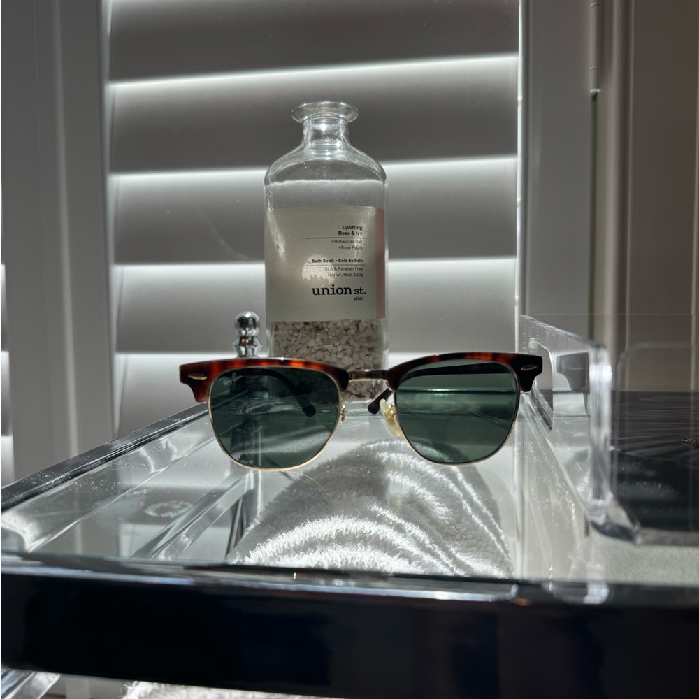 Ray-Ban wayfarers